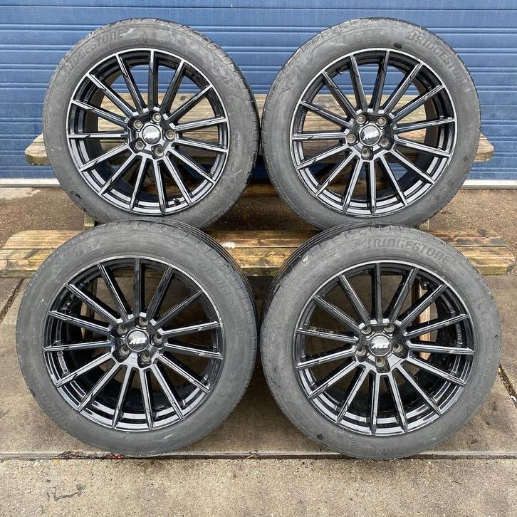 Tesla Model Y Velgen set 255-45-19 5x114.3 - Set 10.04, Auto-onderdelen, Banden en Velgen, Banden en Velgen, Zomerbanden, 19 inch