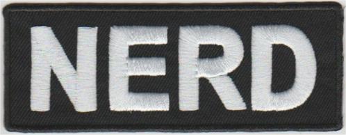 NERD stoffen opstrijk patch embleem, Verzamelen, Muziek, Artiesten en Beroemdheden, Nieuw, Kleding, Verzenden