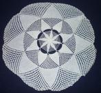 Napperon décoratif. Forme ronde. Diamètre : 55 cm, Ophalen of Verzenden, Zo goed als nieuw