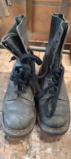 Schoenen en gamelle abl, Ophalen