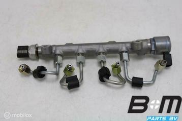 Brandstofrail + sensoren Audi A4 8W Limo 04L133089G beschikbaar voor biedingen