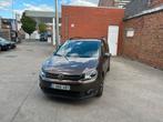 Vw touran 1.6 tdi 7p automaat, Auto's, Volkswagen, Euro 5, Monovolume, Zwart, 4 cilinders