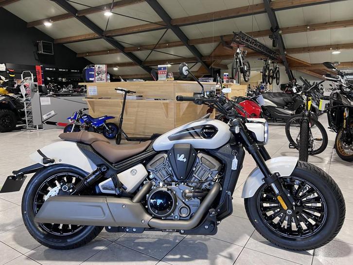 benda Darkflag 500 V4, Motoren, Motoren | Overige merken, Bedrijf, Chopper, meer dan 35 kW, Ophalen