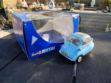 Bmw isetta 1/18 revell