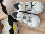 Nieuwe Converse kindersneakers 25, Kinderen en Baby's, Babykleding | Schoentjes en Sokjes, Ophalen, Zo goed als nieuw