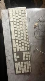 Apple keyboard qwerty, Computers en Software, Toetsenborden, Ophalen, Zo goed als nieuw, Qwerty, Apple