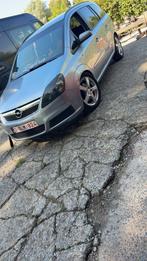 Opel zafira b, Auto's, Voorwielaandrijving, Stof, Zwart, Blauw