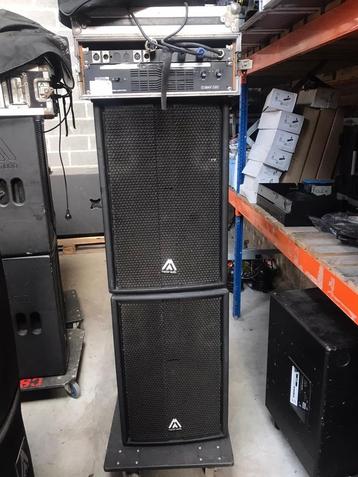 A vendre sonorisation enceinte - ampli - pieds - cable beschikbaar voor biedingen