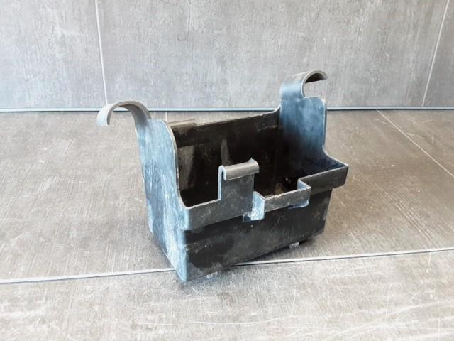 Roadwin 125 2004 - 2011 Daelim Batterijbak D1-61761, Motos, Pièces | Autre