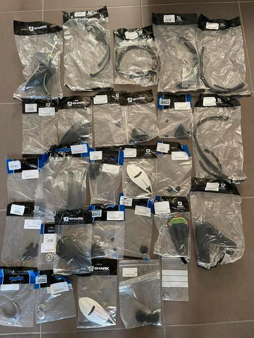 Lot nieuwe helm accessoires shark hjc bell …, Motoren, Kleding | Motorhelmen, HJC, Ophalen of Verzenden