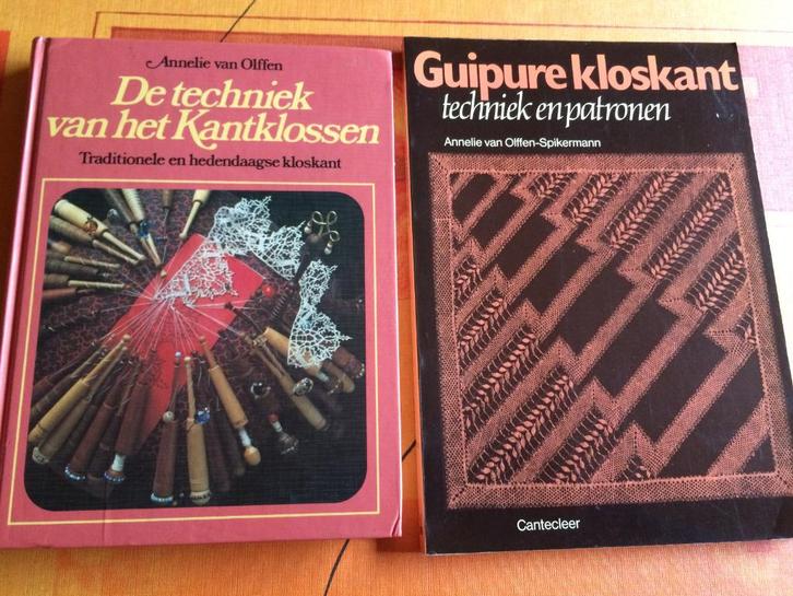 Verschillende kantklosboeken, Hobby en Vrije tijd, Kantklossen, Zo goed als nieuw, Boek of Tijdschrift, Ophalen of Verzenden