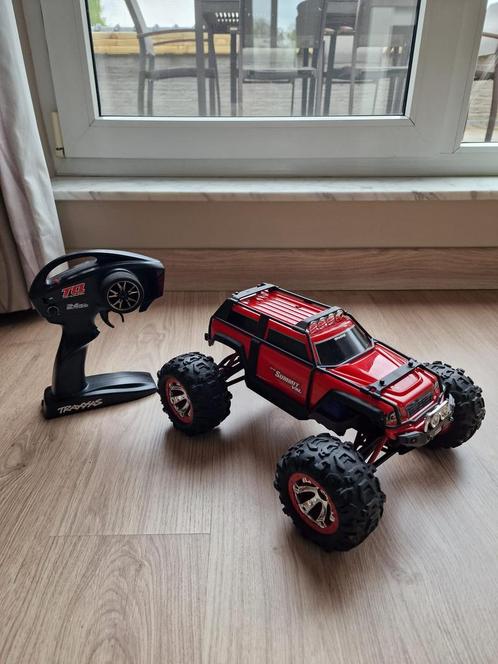 Traxxas summit 1/16 RC car, Hobby en Vrije tijd, Modelbouw | Radiografisch | Auto's, Zo goed als nieuw, Auto offroad, Elektro