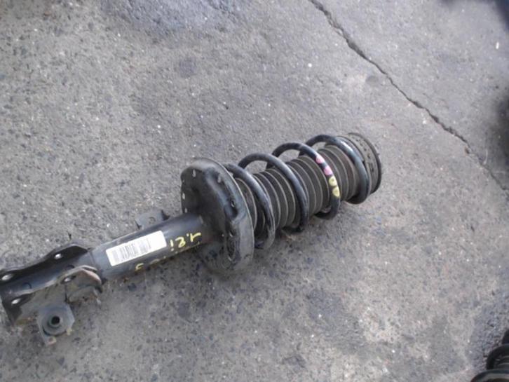 Amortisseur avant droit Fiat Punto Evo3 1.2i 51kw 2009-2013, Auto-onderdelen, Ophanging en Onderstel, Fiat, Gebruikt, Ophalen of Verzenden