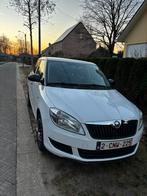 Skoda fabia, Auto's, Voorwielaandrijving, Euro 5, Stof, Zwart