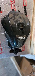 Reservoir (avec ou pas pompe essence) zx10r 2004-2005, Motos, Enlèvement ou Envoi, Utilisé