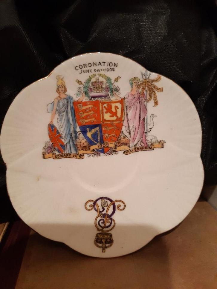 Assiette commémoration Coronation Day - porcelaine England, Antiek en Kunst, Antiek | Wandborden en Tegels, Ophalen of Verzenden