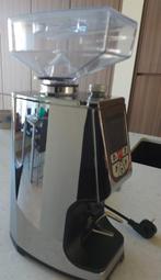 Koffiemolen Eureka, Ophalen, Gebruikt