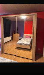 Armoire en bon état, Enlèvement, Comme neuf