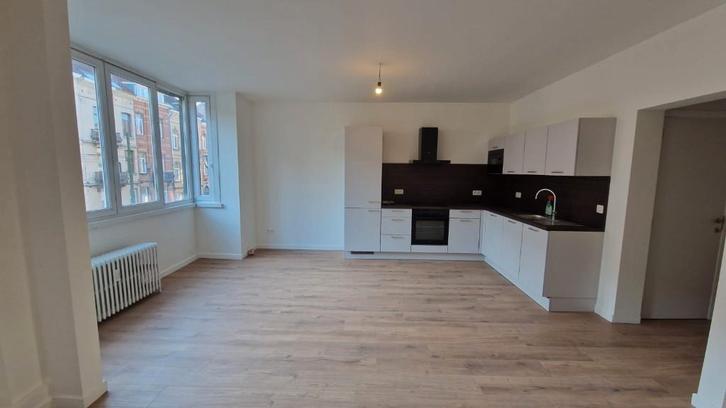 À louer – Appartement 2 chambres rénové (85 m²), Immo, Appartements & Studios à louer, Bruxelles, 50 m² ou plus