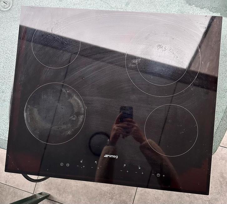 Smeg kookplaat te koop, Elektronische apparatuur, Kookplaten, Zo goed als nieuw, Inbouw, 4 kookzones, Ophalen