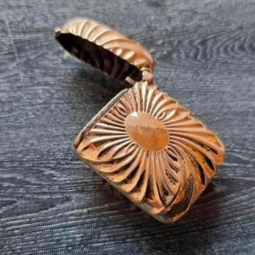 Antieke Victoriaanse luciferhouder rond 1900 beschikbaar voor biedingen