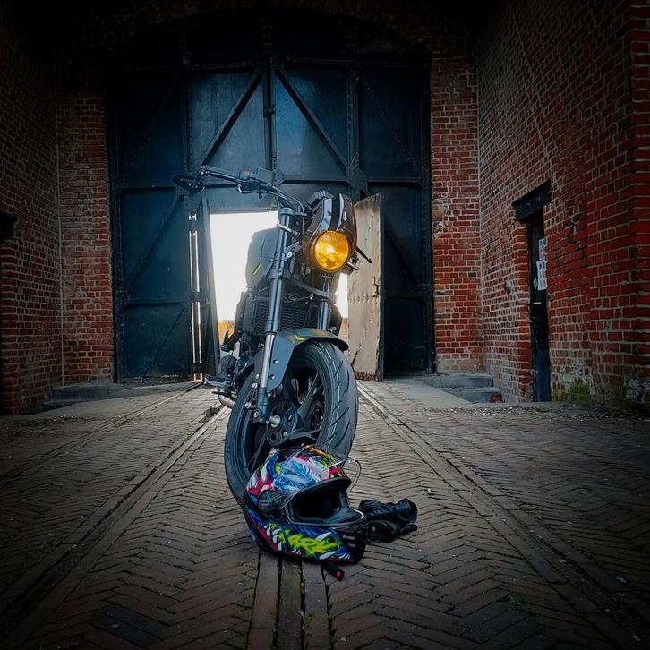 Custom Benelli leonchino 125cc, Computers en Software, Harde schijven, Zo goed als nieuw, Ophalen