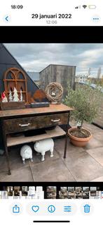 Zware oude roeste tafel met lade en legging., Ophalen of Verzenden