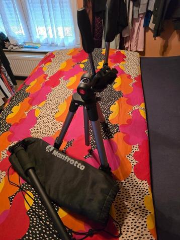 Trepied Manfrotto + monopode, Enlèvement, Comme neuf, Rotule, Avec rotule