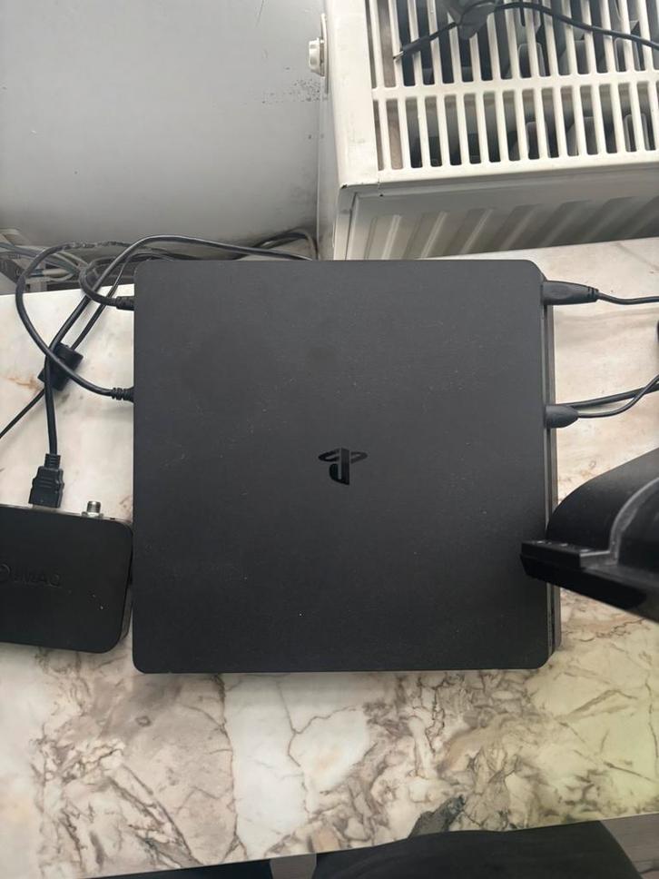 Ps4 met games en controlers goedkoop! Onderhandelen mogelijk, Games en Spelcomputers, Spelcomputers | Sony PlayStation 4, Zo goed als nieuw