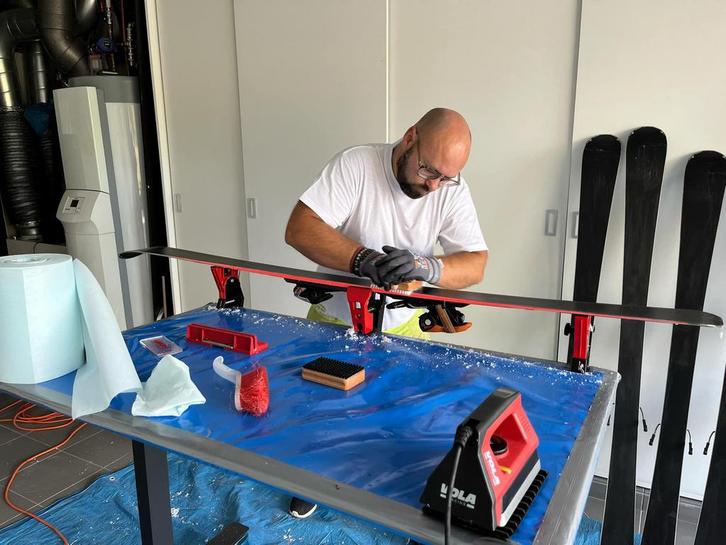 Ski & snowboard onderhoud waxen en slijpen, Sport en Fitness, Skiën en Langlaufen, Nieuw, Ski's, Ski, Ophalen