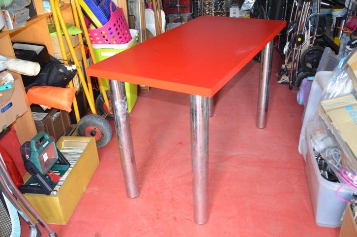 Keukentafel - Bijzettafel, Huis en Inrichting, Tafels | Bijzettafels, Gebruikt, Rond, 45 tot 60 cm, 75 cm of meer, Hout, Ophalen