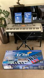Yamaha EZ-250i keyboard, Muziek en Instrumenten, Ophalen, Aanslaggevoelig, Yamaha, 61 toetsen