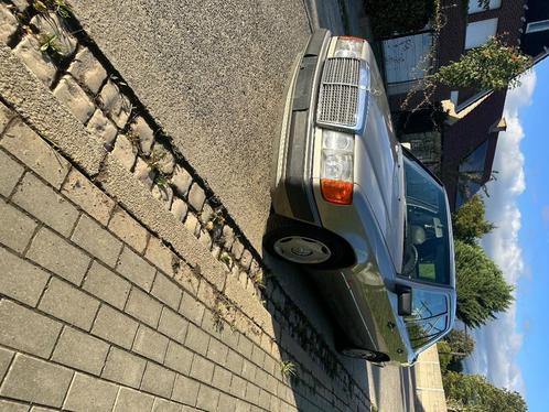W124 Mercedes E 300D automaat, Auto's, Mercedes-Benz, Particulier, E-Klasse, Diesel, 5 deurs, Automaat, Zwart, Achterwielaandrijving