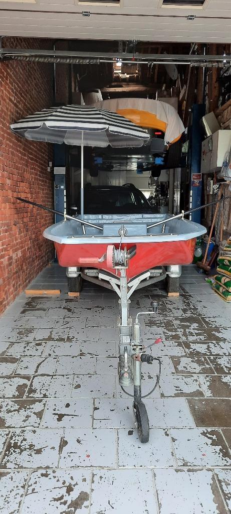 Gerenoveerde grote vissersboot van 3.60x1.50 met trailer, Watersport en Boten, Vis- en Consoleboten, Zo goed als nieuw, 3 tot 6 meter