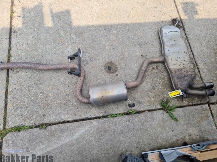 Uitlaat Midden + Einddemper van een Volkswagen Golf, Auto-onderdelen, Uitlaatsystemen, Volkswagen, Gebruikt, 3 maanden garantie