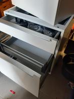 GRATIS , 2 ikea keuken onderkasten 60 x 60 met laden,, Huis en Inrichting, Ophalen, Gebruikt