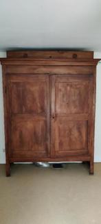 Antieke kleerkast, Ophalen