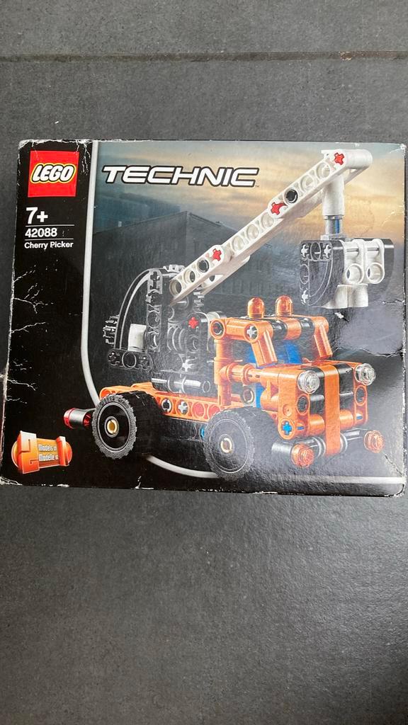 Nieuw mego technic cherry picker nr 42088, Kinderen en Baby's, Speelgoed | Duplo en Lego, Zo goed als nieuw, Lego, Ophalen of Verzenden