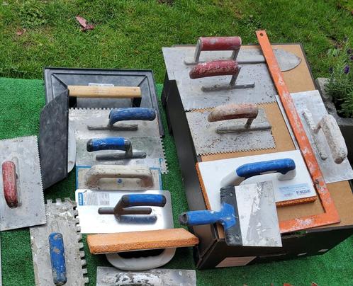 Veel gereedschap, tegels, metselaars, enz..., Doe-het-zelf en Bouw, Gereedschap | Handgereedschap, Zo goed als nieuw, Ophalen