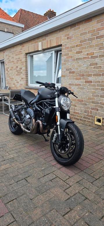 Ducati Monster 821 beschikbaar voor biedingen