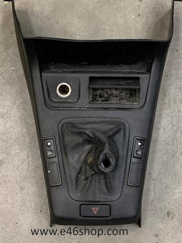 Middenconsole met schakelaars BMW E36 oe 8146335 beschikbaar voor biedingen