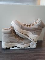 Wit/beige botjes maat 40, Primark, Wit, Lage of Enkellaarzen, Ophalen of Verzenden