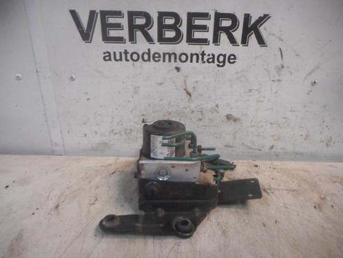 ABS POMP Ford Ka I (01-1996/11-2008) (4s61-2m110-cc), Auto-onderdelen, Overige Auto-onderdelen, Ford, Gebruikt