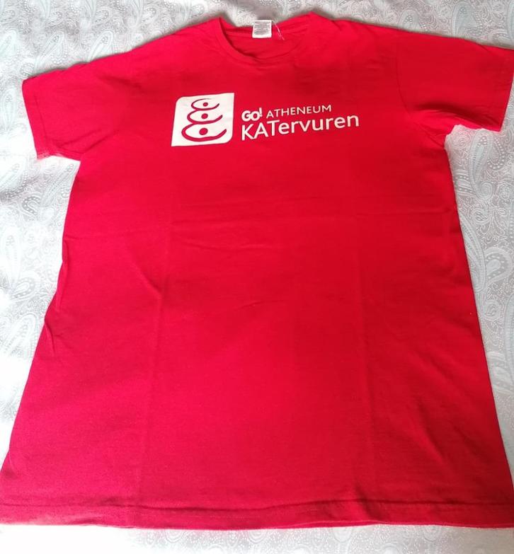 KAT Tervuren L turn-t-shirt, Sport en Fitness, Turnen, Gebruikt, Overige typen, Maat 36 t/m 42, Rood, Ophalen of Verzenden