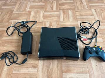 Xbox 360 Noire + Manette sans fil  – Fonctionnelle beschikbaar voor biedingen