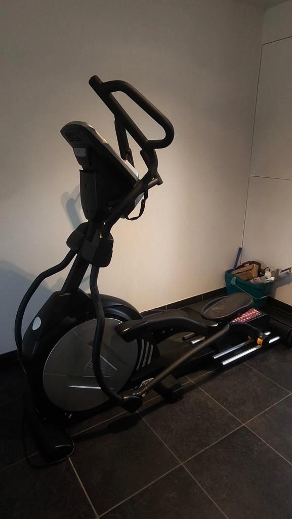 Sole Fitness E95 elliptical crosstrainer, Sport en Fitness, Fitnessapparatuur, Gebruikt, Crosstrainer, Armen, Benen, Overige materialen