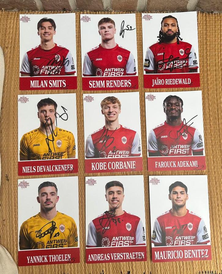 Gesigneerde kaartjes spelers Antwerp, Hobby en Vrije tijd, Stickers en Plaatjes, Zo goed als nieuw, Ophalen of Verzenden