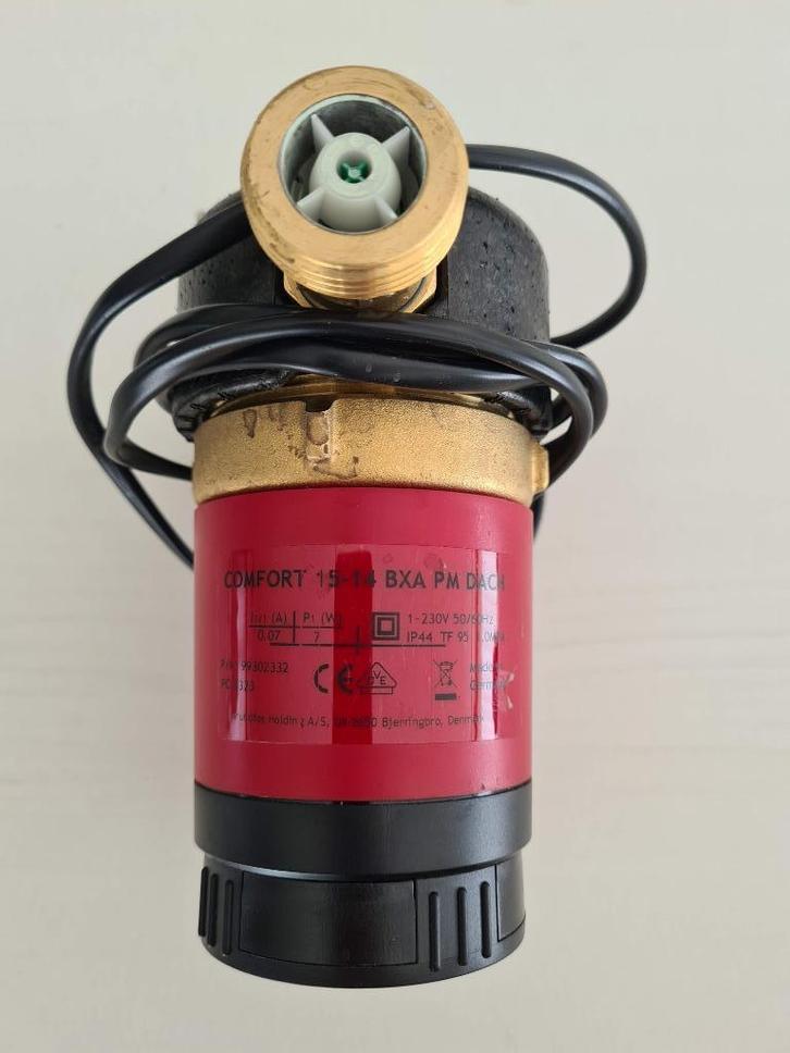 Grundfos Comfort Circulatiepomp 15-14 BXA PM, Doe-het-zelf en Bouw, Verwarming en Radiatoren, Zo goed als nieuw, Ophalen of Verzenden