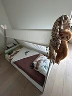 Tipi tent bed voor jongen of meisje, Kinderen en Baby's, Kinderkamer | Bedden, Ophalen, 85 tot 100 cm, Zo goed als nieuw, Lattenbodem