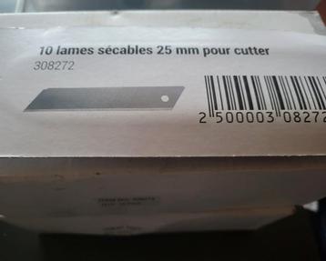  Afbreekmesjes    beschikbaar voor biedingen